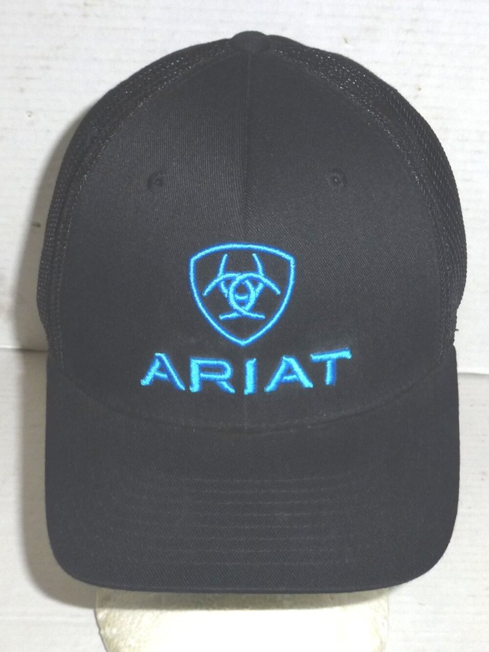 Ariat Flexfit Embroidered Hat with Mesh Back Size: L/XL Black/Blue